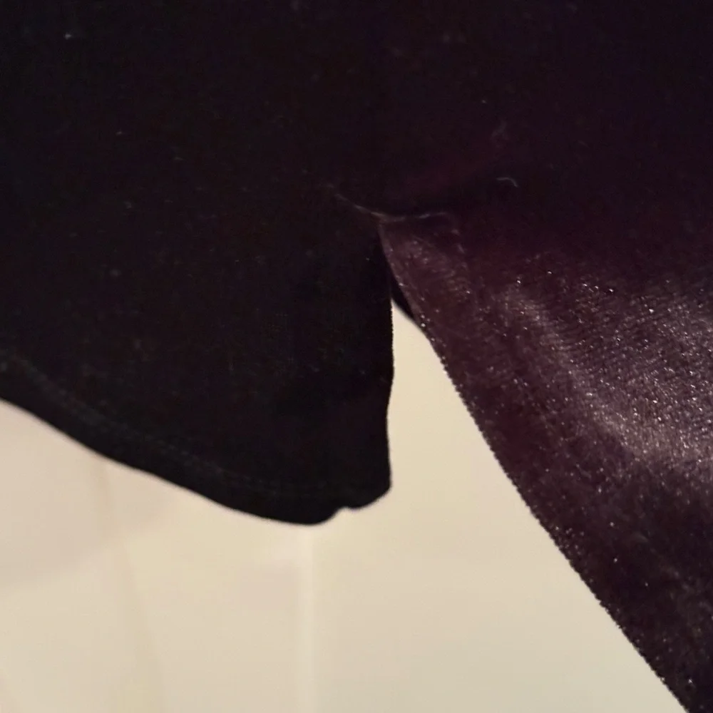 90’s Y2K Mini Black Velvet Slip Dress With Slit - Picture 10 of 10